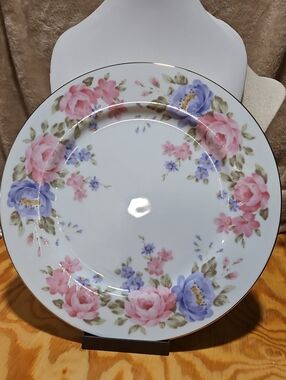 Andrea By Sadek Pink & Lavender Floral Porcelain Dinner Plate